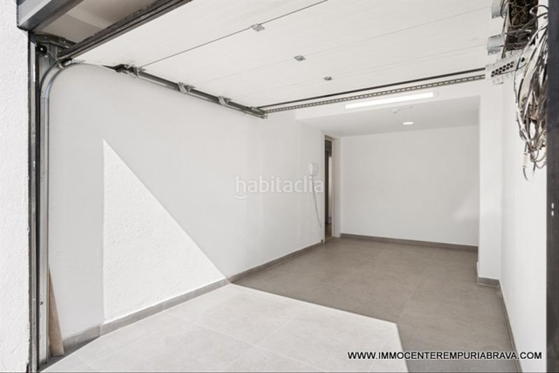 Foto 5a0df6a3-a9aa-4eb8-8fdf-5dedb7878596. Chalet casa de pescadores totalmente reformada antes de los puentes en Empuriabrava