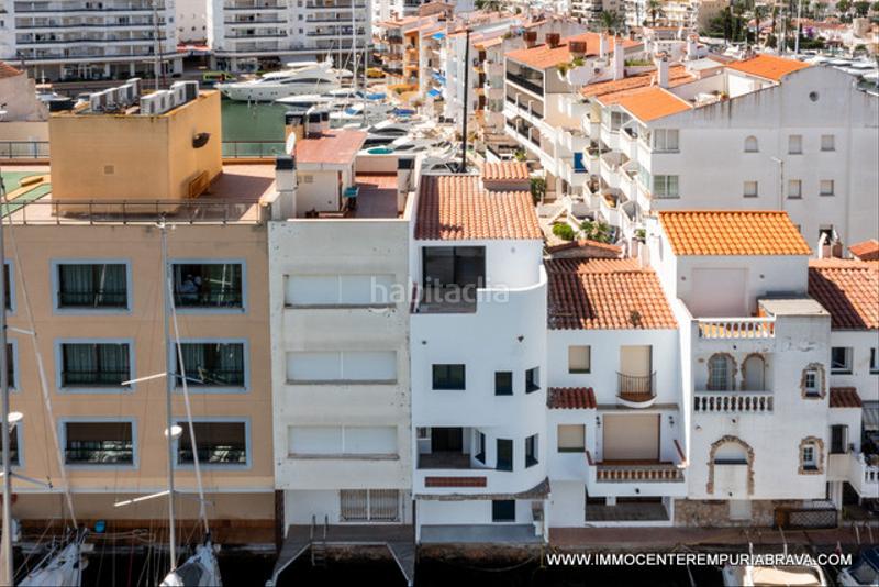Foto bb2ef0ab-6b00-4681-9275-b174d703c539. Chalet casa de pescadores totalmente reformada antes de los puentes en Empuriabrava
