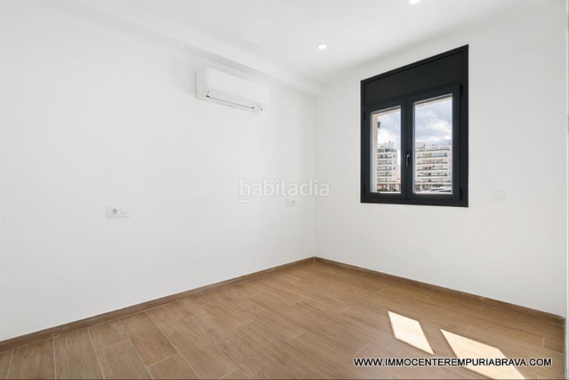 Foto cc3b9b5b-6e2b-4b7d-a714-8206789916ef. Chalet casa de pescadores totalmente reformada antes de los puentes en Empuriabrava