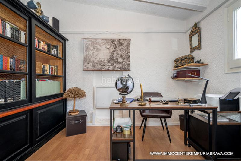 Foto db5348ca-bd6e-4285-9e97-a87fc565812c. Chalet casa de una sola planta totalmente reformada en Empuriabrava