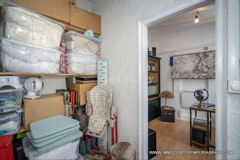 Foto ede384d7-979c-4c72-83c9-ea8fe1f5ccf9. Chalet casa de una sola planta totalmente reformada en Empuriabrava