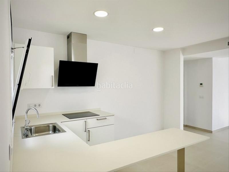 Foto 55ef53e1-3f0e-4e78-84c3-9a91dd5362d4. Chalet casa reformada de una sola planta con amarre de 12,50 metros en Empuriabrava
