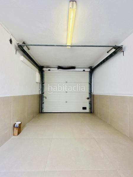 Foto 6836d110-a64a-4ef5-b733-e41ab1fabe3f. Chalet casa reformada de una sola planta con amarre de 12,50 metros en Empuriabrava