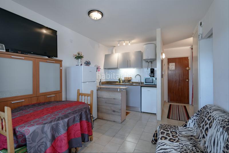 Foto 845471a2-7b85-44c9-b022-dd324fc43415. Apartamento bonito apartamento con aparcamiento y bodega en Empuriabrava