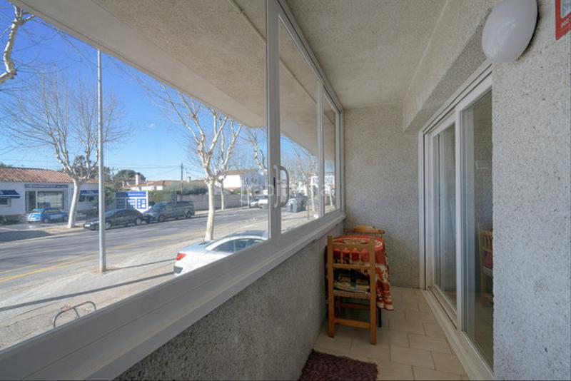 Foto baee0b85-e2cf-453b-a99e-2ca508a0d017. Apartamento bonito apartamento con aparcamiento y bodega en Empuriabrava