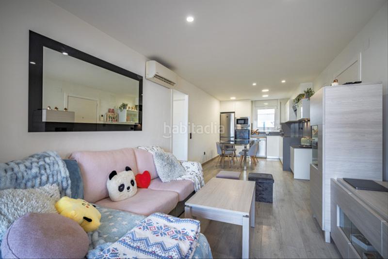 Foto efaeef5b-89de-482b-804a-6f160f7879c7. Apartament amb calefacció a Moxó - Sant Mori Empuriabrava