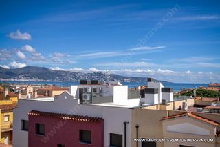 Appartamento in Muga - Gran Reserva - Badia. Ático céntrico con solárium privado y vistas al mar en empuriabr