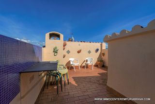 Àtic a Muga - Gran Reserva - Badia. Bonito apartamento con preciosa terraza, y solárium con vistas a