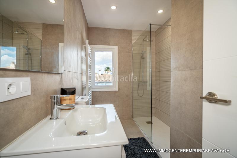 Foto 1c5ad2bb-8d0b-4c80-9830-eb7edb404ddf. Chalet con riscaldamento parcheggio piscina in Montgrí Empuriabrava