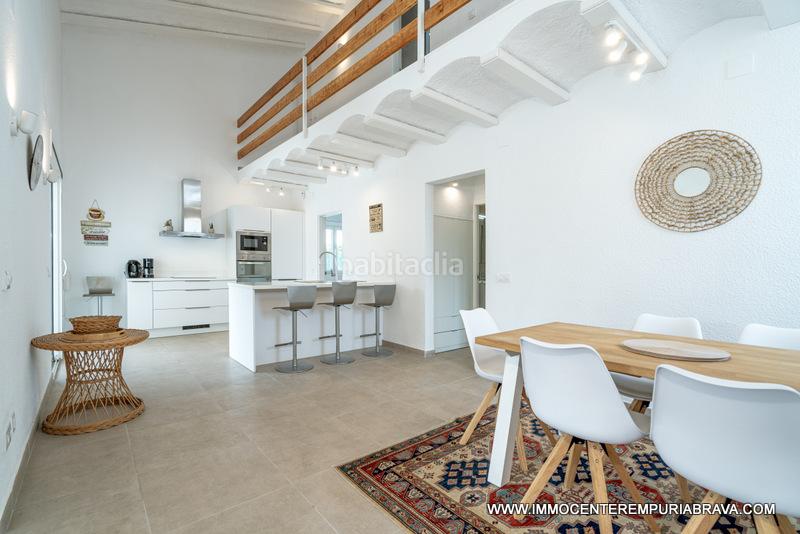 Foto d9b2f5e3-5ffa-45bf-bb4f-86c01ce5b8ca. Chalet con riscaldamento parcheggio piscina in Montgrí Empuriabrava