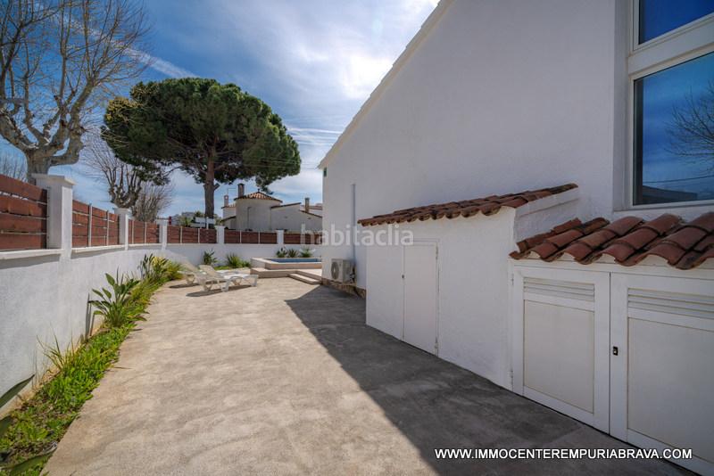 Foto df1fcaea-1ca2-4b86-8b92-b9fe78f83a43. Chalet con riscaldamento parcheggio piscina in Montgrí Empuriabrava