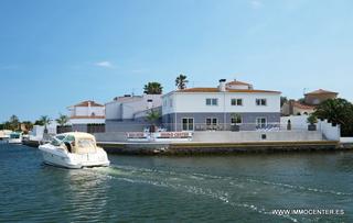 Xalet a Francolí - Freser - Noguera. Espléndida villa de 7 dormitorios y 43 metros de amarre
