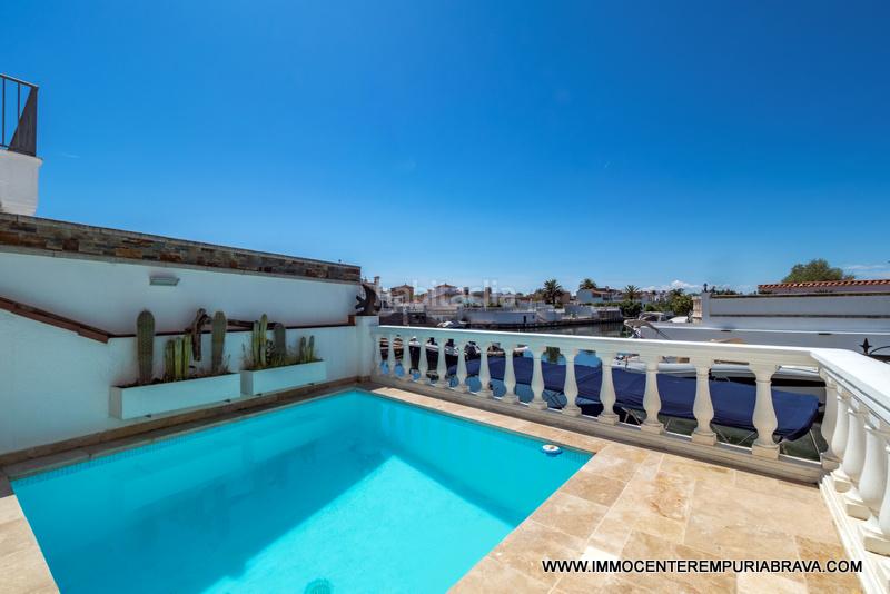 Foto 2c6a2f43-de00-458c-8b0e-4157bcb9d0f3. Chalet avec chauffage parking piscine dans Tordera - Fluvià - Llobregat Empuriabrava