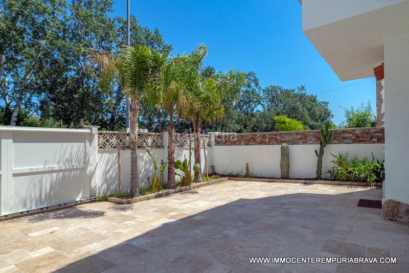 Foto 372c6aa1-661f-4574-a7f2-667ba6a1e611. Chalet avec chauffage parking piscine dans Tordera - Fluvià - Llobregat Empuriabrava