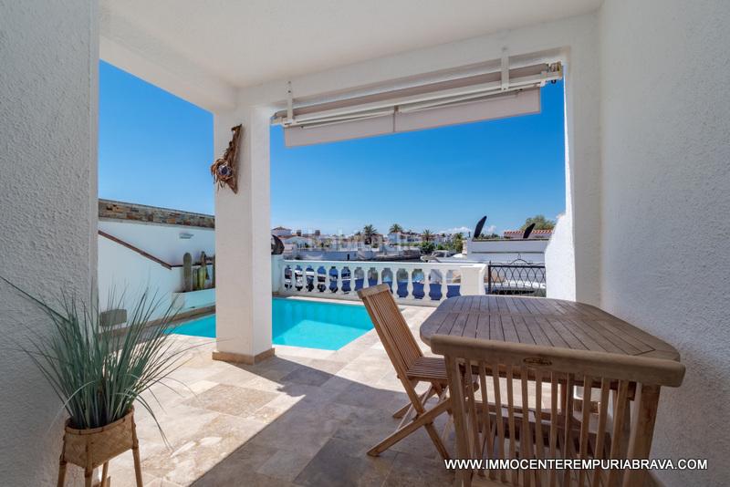 Foto d12c7628-e8ac-48ad-a984-c0a9f62bfc70. Chalet avec chauffage parking piscine dans Tordera - Fluvià - Llobregat Empuriabrava