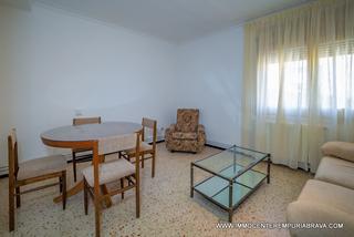 Apartament a Vilafant. Apartamento en figueres situado en una zona tranquila