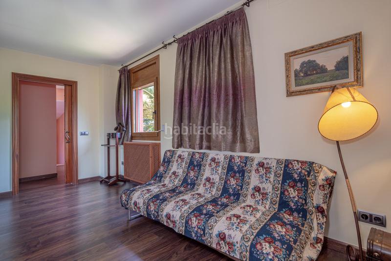 Foto 503a2e18-649b-4f2b-8a4b-c8645b18b5f2. Chalet mit heizung parking pool in Carmençó Empuriabrava