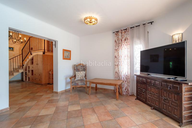Foto 037a945c-3018-4d43-a6fa-25669ab270ea. Chalet villa en el canal con amarre de 28 metros cerca del centro en Empuriabrava