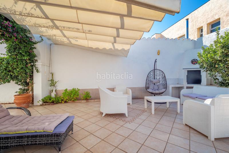 Foto b1fdbf7b-a381-4f8a-8f1b-131bb28e1d24. Chalet villa de tres dormitorios con piscina en una zona tranquila en Empuriabrava