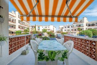 Planta baixa a Moxó - Sant Mori. Bonito apartamento en el centro de la ciudad con piscina