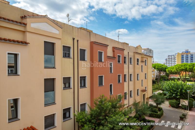 Foto 85c7f3f1-2d49-47e0-a25d-266fa12bed8a. Piccolo appartamento con riscaldamento piscina in Empuriabrava