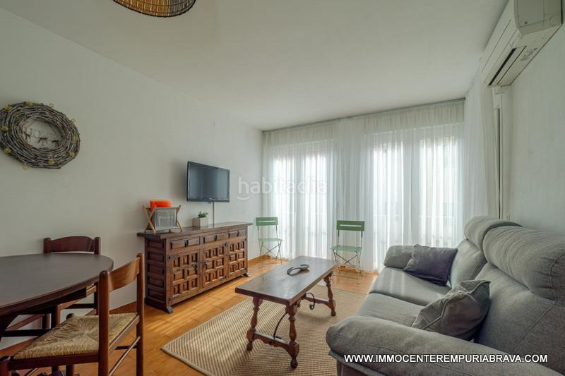 Foto d275eb44-3693-4217-ae9c-2ff30c79b1ba. Piccolo appartamento con riscaldamento piscina in Empuriabrava