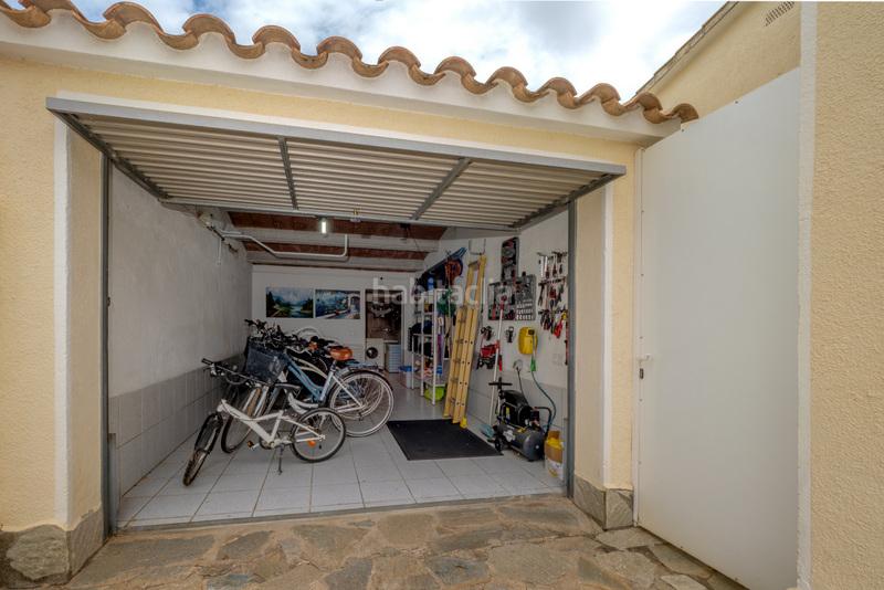 Foto d7596845-d117-4053-8d43-dac30d0cce62. Chalet con riscaldamento parcheggio piscina in Peni Empuriabrava