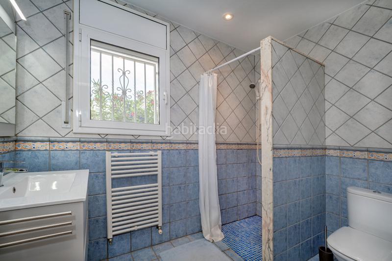 Foto fe4fe1be-cdd1-42bd-b066-2faa8552f96c. Chalet con riscaldamento parcheggio piscina in Peni Empuriabrava