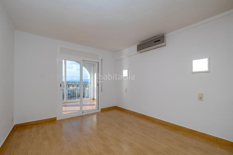 Foto 184d37d7-563e-4dda-9a85-dc3c027191cf. Apartament amb calefacció a Salins - Cavall de Mar Empuriabrava