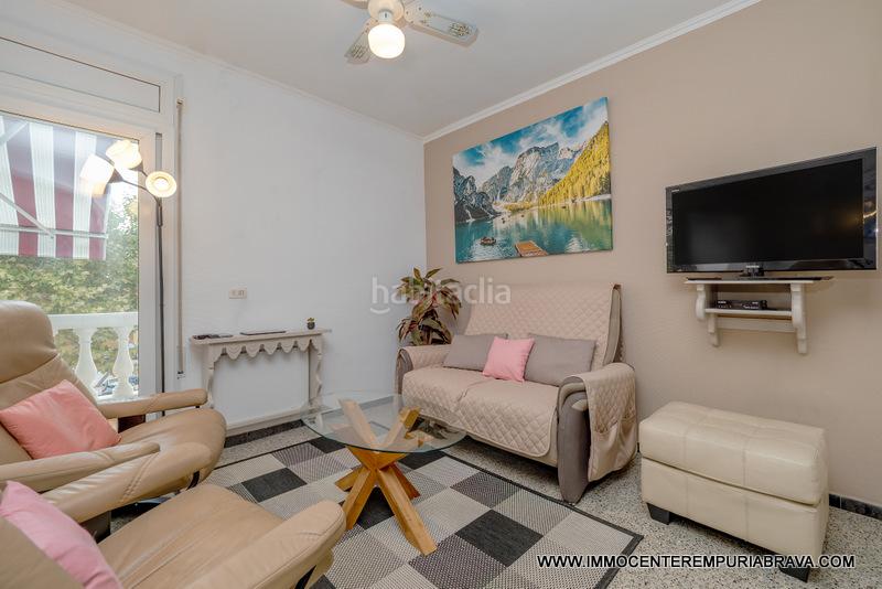 Foto 73f147d1-b9de-46ee-be41-7397d980afeb. Apartament amb calefacció a Moxó - Sant Mori Empuriabrava