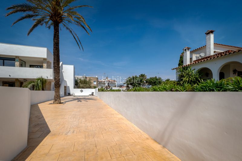 Foto f3c15464-ad6b-4783-9ca4-59f21b972099. Àtic amb calefacció piscina a Muga - Gran Reserva - Badia Empuriabrava