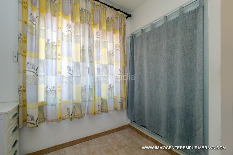 Foto 123c545c-f05d-4f47-8e56-e5415ff322c6. Xalet amb calefacció aparcament a Sant Maurici Empuriabrava