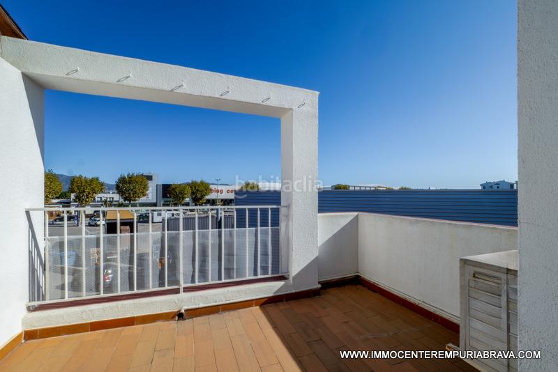 Foto 570edf36-7526-4746-b689-8c7630ff2542. Xalet amb calefacció aparcament a Sant Maurici Empuriabrava