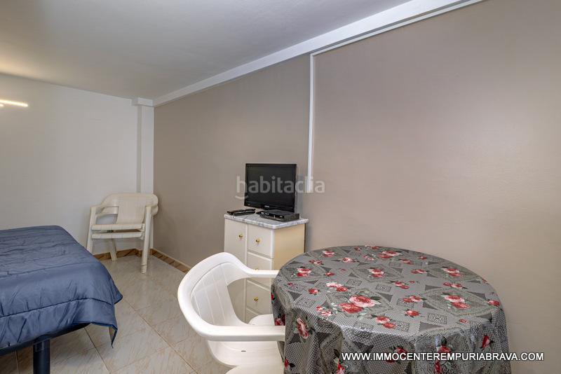 Foto 60a16f80-91b4-4ab8-9ae8-739f004c9966. Xalet amb calefacció aparcament a Sant Maurici Empuriabrava