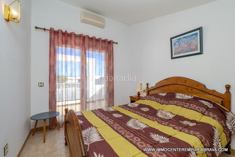 Foto 6b00cb64-ed8f-4d4d-be98-9b0096247ae5. Xalet amb calefacció aparcament a Sant Maurici Empuriabrava