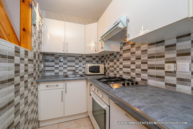 Foto f23ffeb5-d88c-4e0a-b0d5-f95022130298. Xalet amb calefacció aparcament a Sant Maurici Empuriabrava