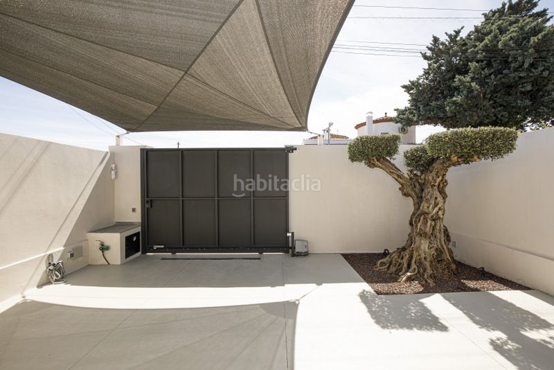 Foto d028d22d-0450-4f24-a49a-b219c20b9621. Xalet amb calefacció piscina a Alberes Empuriabrava