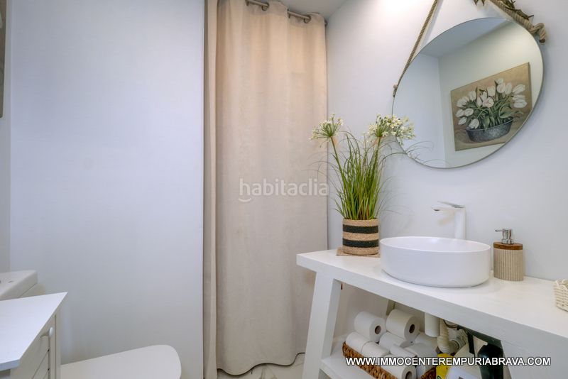 Foto b06df56b-9e1f-475f-9707-69f5a32df3ce. Pis amb aparcament piscina a Salins - Cavall de Mar Empuriabrava