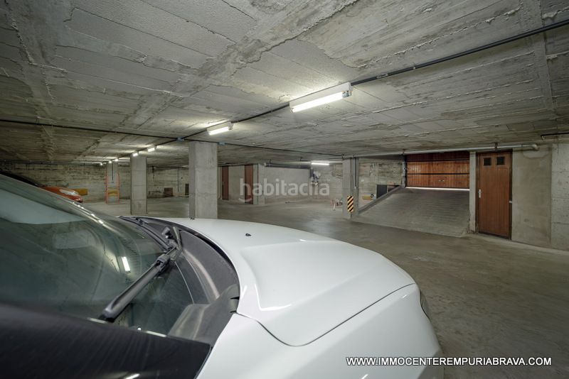 Foto f0b374dd-1360-4dd1-a3a1-a6183294469e. Pis amb aparcament piscina a Salins - Cavall de Mar Empuriabrava