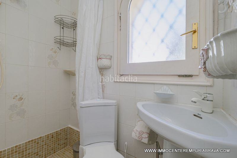 Foto 7680f7f9-bb25-4615-9c62-35ce88d026a7. Xalet amb aparcament piscina a Francolí - Freser - Noguera Empuriabrava