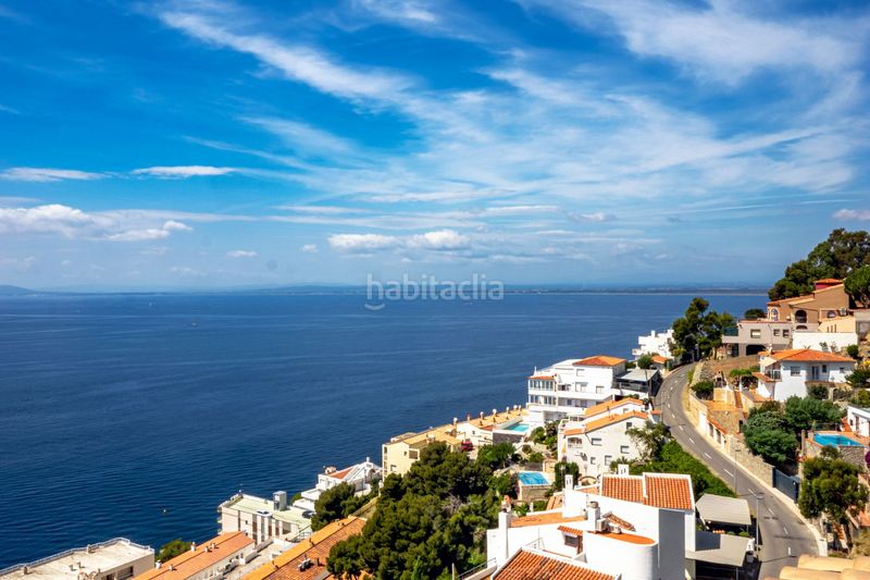 Foto e82687f5-f870-4264-8756-e45f4aab5830. Xalet a Puig Rom-Canyelles-Almadrava Roses