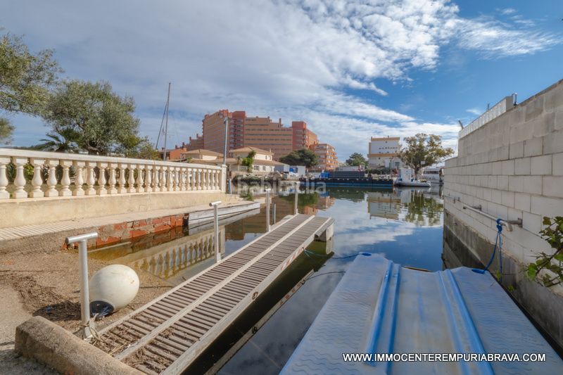 Foto afba2019-1569-4e30-88fb-935972f23d88. Pis a Santa Margarida Roses