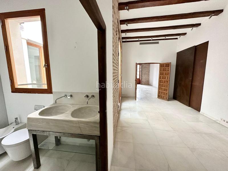 Foto e2f04384-0031-4bf6-b669-8e79dac33c01. Alquiler piso exclusiva vivienda en plaza alfonso el magnánimo en Valencia