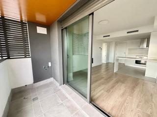 Location Appartement  Avenida fernando abril martorell. Vivienda completamente exterior, nueva a estrenar.