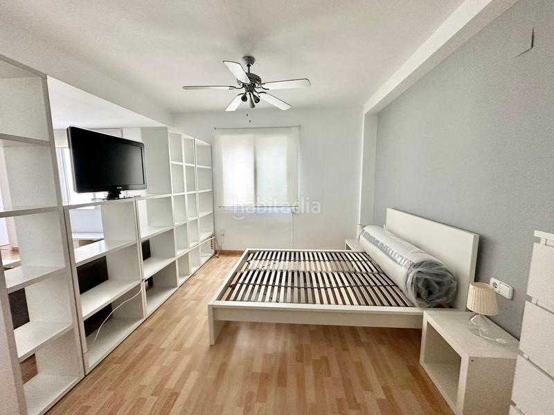 Foto b269814a-3a32-44ed-ab0d-549064f25e52. Alquiler loft se alquila loft amueblado en ruzafa en Valencia