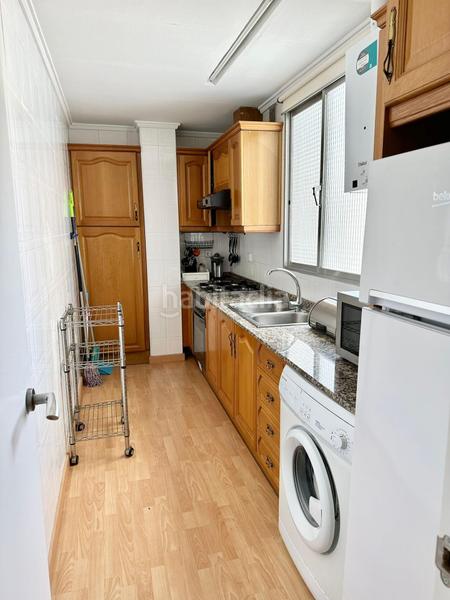 Foto 5019a8d2-cbcf-4403-9af4-d5a39b7a50db. Miete loft mit heizung in Russafa Valencia