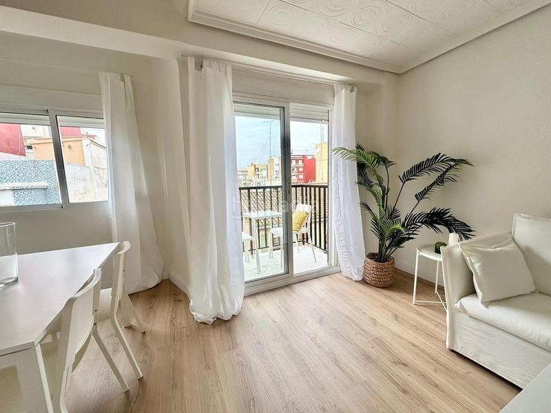 Foto fde2243a-6c20-47b3-ada8-efbc476f8c57. Location appartement avec chauffage dans El Cabanyal-El Canyamelar Valencia