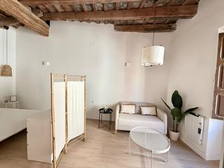 Pis  Quart. Se vende piso en ciutat vella