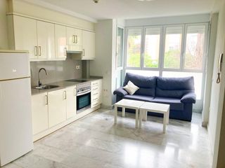 Miete Etagenwohnung  Calle florista. Se alquila en benicalap