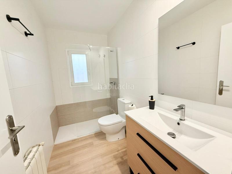 Foto 1276f225-ff29-40bf-af45-fa256027a22a. Alquiler chalet se alquila chalet reformado . en Rocafort